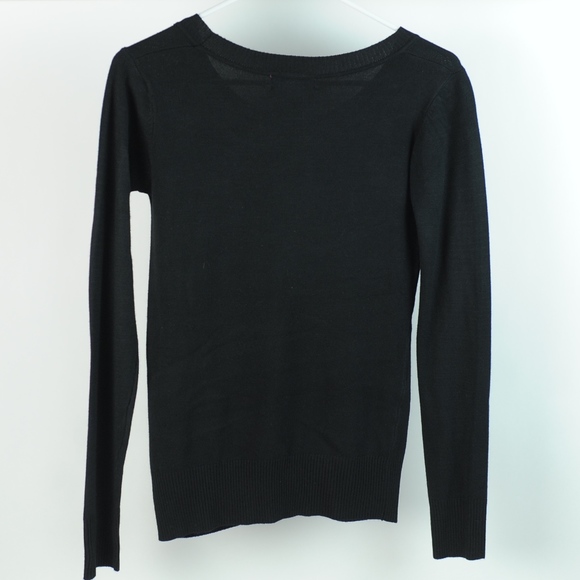 Black skull and lips LS sequined sweater NEW Small - Picture 3 of 5